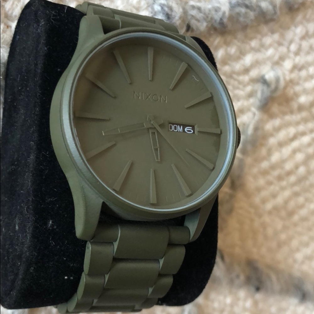 Nixon Sentry SS - The Primer Collection - Surplus